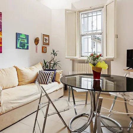 Apartament Guesthost - Palazzo Dei Diamanti *