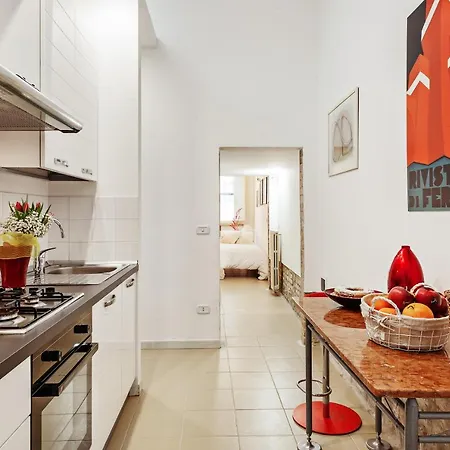 Guesthost - Palazzo Dei Diamanti Apartament *