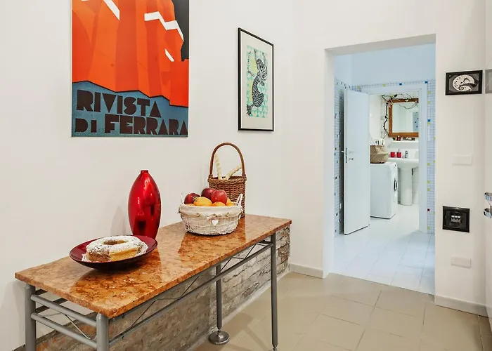 Guesthost - Palazzo Dei Diamanti * 费拉拉